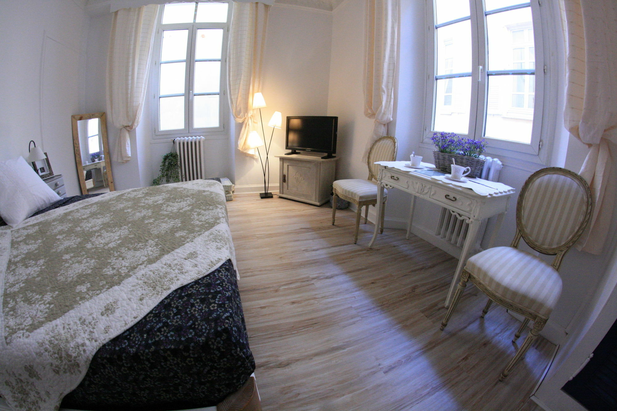 L'Oustaria 3 Bedrooms Apartment, Old Town Nice Bagian luar foto